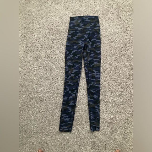 Aerie blue camo no middle seam fitted leggings - Picture 1 of 7